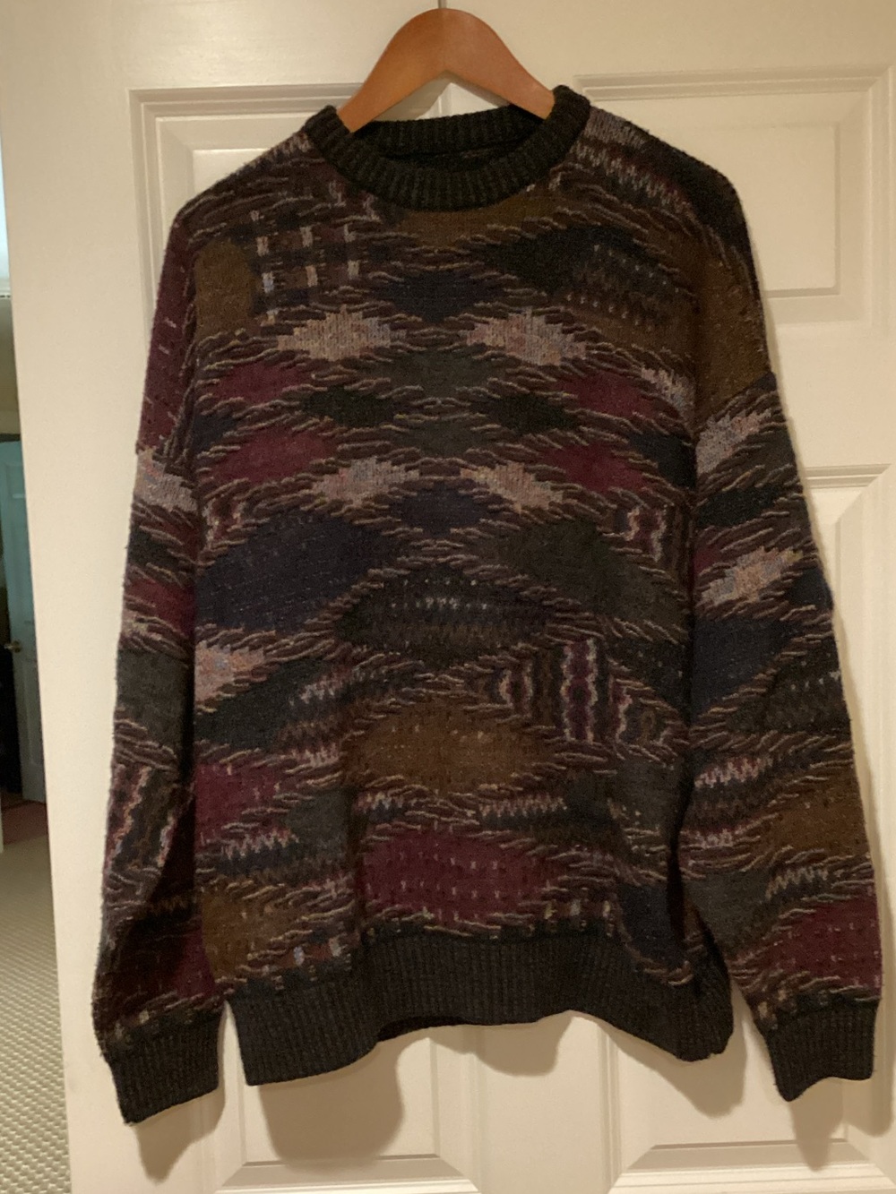 Men’s wool sweater
